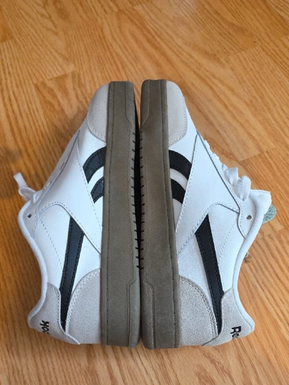 Reebok Forte Lounge Sneakers Size 8.5